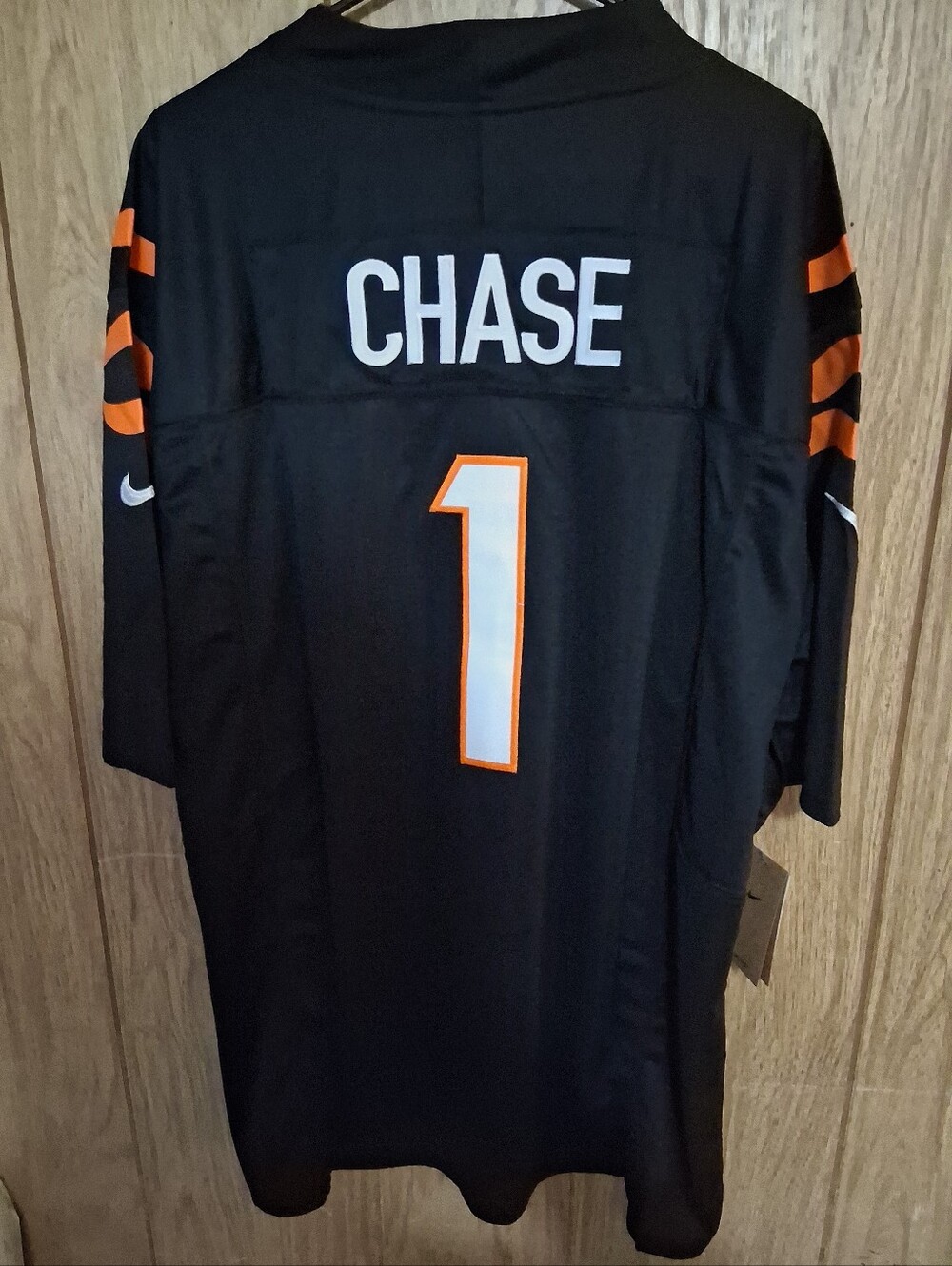Sports Card With Ja'Marr Chase Cincinnati Bengals Fuse Alternate XXL Jersey